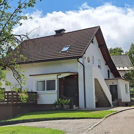 Apartma Bine Lägenhet Bled Exteriör bild