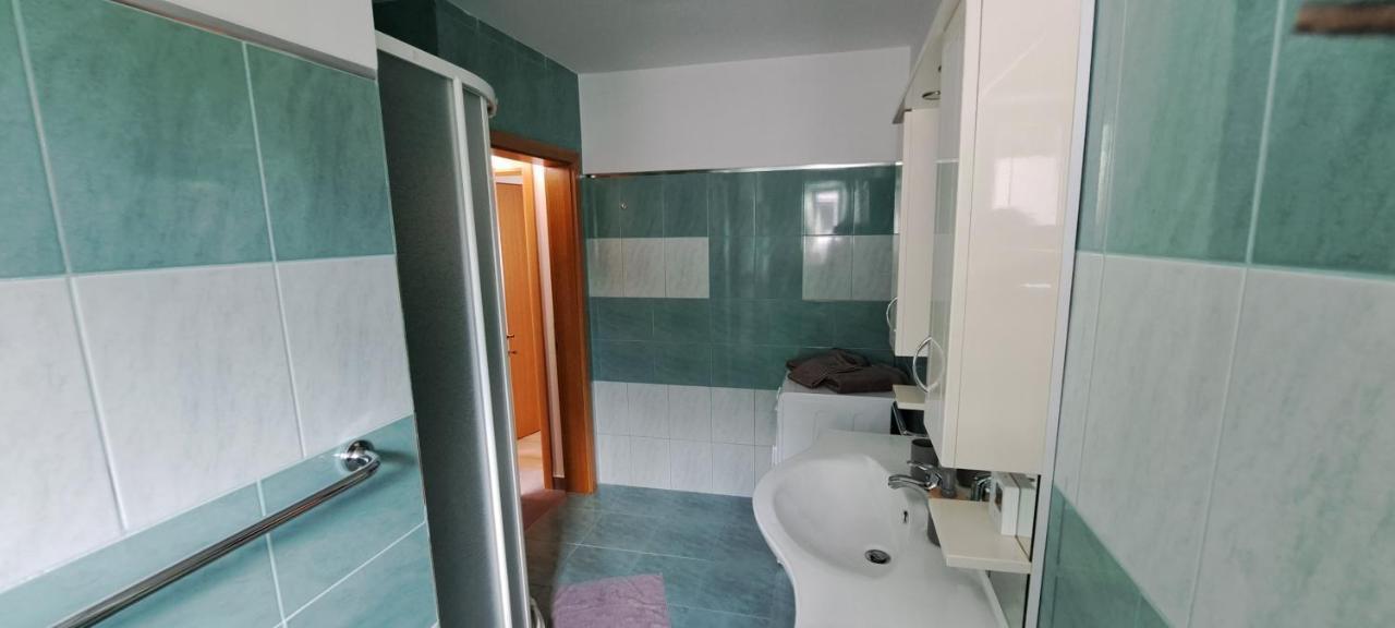 Apartma Bine Lägenhet Bled Exteriör bild